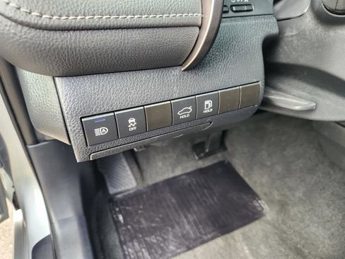 Used 2024 Toyota Camry SE image 27