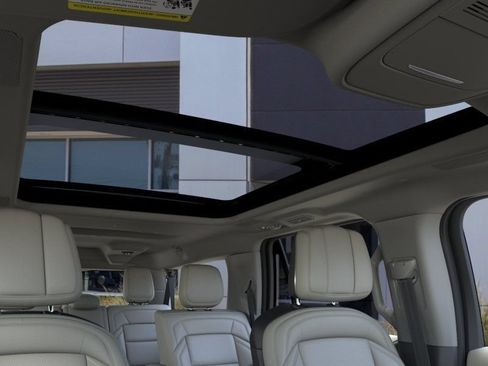New 2026 Lincoln Navigator L Reserve w/ Jet Appearance Package AWD/4WD image 22