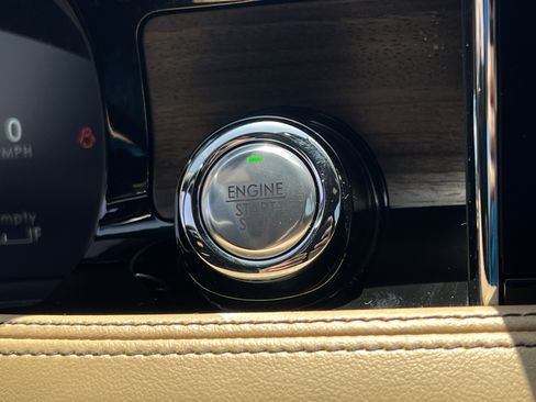Used 2022 Lincoln Corsair Reserve w/ Equipment Group 201A FWD image 33
