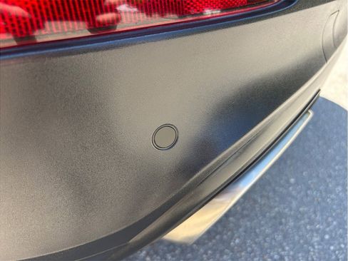 Used 2020 Porsche Cayenne image 16