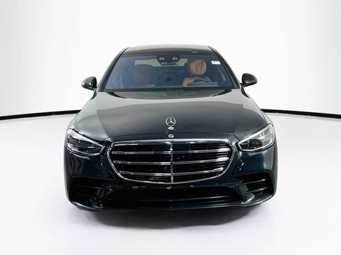 Used 2022 Mercedes-Benz S 500 4MATIC image 2
