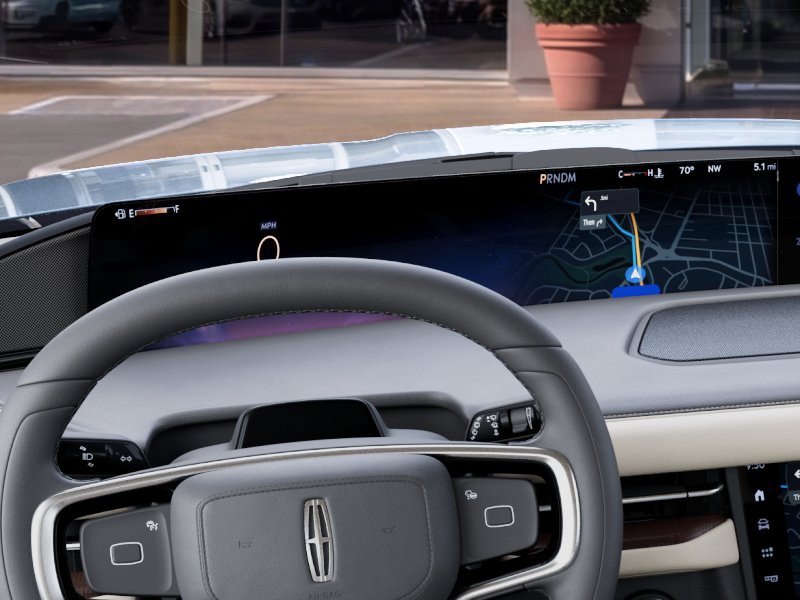 New 2027 Lincoln Navigator Reserve RWD image 13