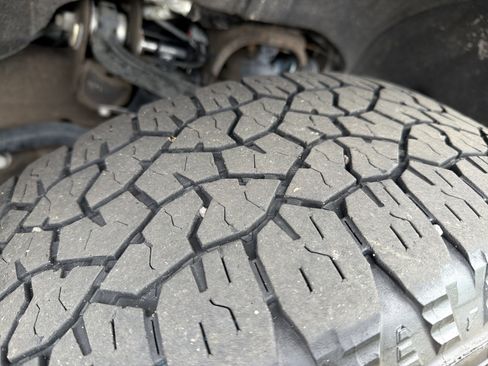 Used 2022 Chevrolet Silverado 2500 LTZ w/ LTZ Premium Package image 12