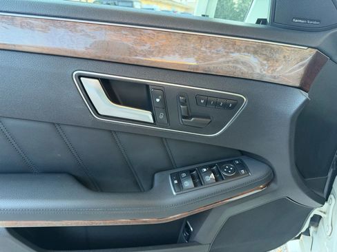 Used 2012 Mercedes-Benz E 350 4MATIC Sedan image 23