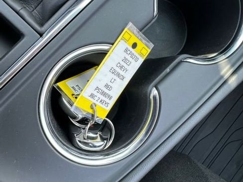 Used 2023 Chevrolet Equinox LT FWD image 14