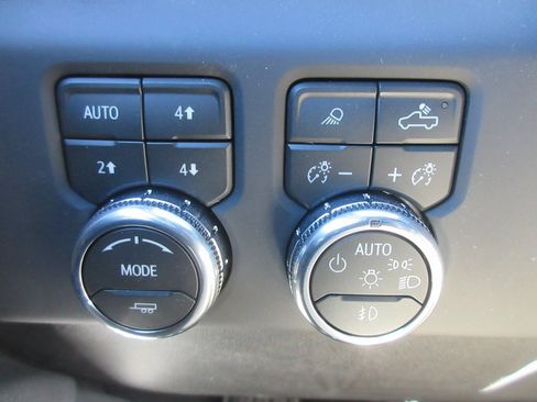 New 2026 GMC Sierra 1500 AT4 w/ AT4 Premium Package image 18