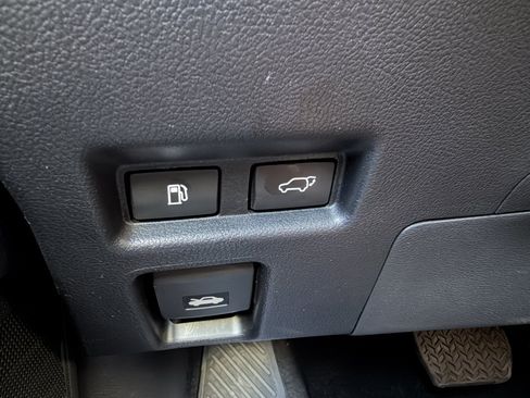Used 2024 Lexus UX 250h FWD image 24