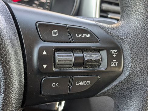 Used 2017 Kia Sorento LX AWD/4WD image 27