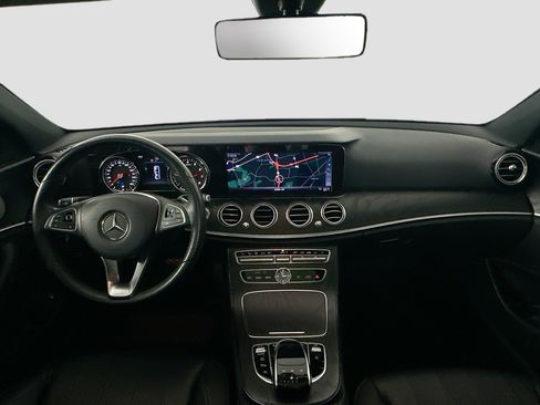 Certified 2018 Mercedes-Benz E 400 4MATIC Sedan image 28