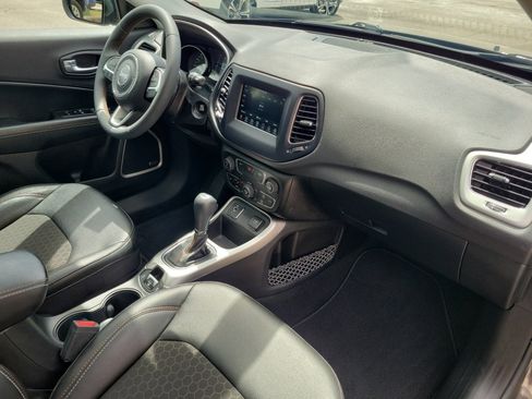 Used 2021 Jeep Compass Latitude w/ Sun and Sound Group FWD image 28
