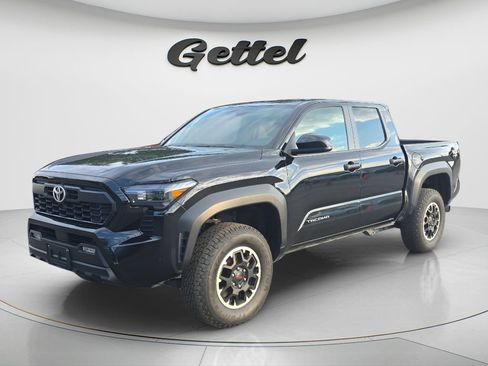 Used 2024 Toyota Tacoma TRD Off-Road AWD/4WD image 1