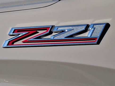 New 2026 Chevrolet Silverado 1500 RST w/ Z71 Off-Road Package AWD/4WD image 12