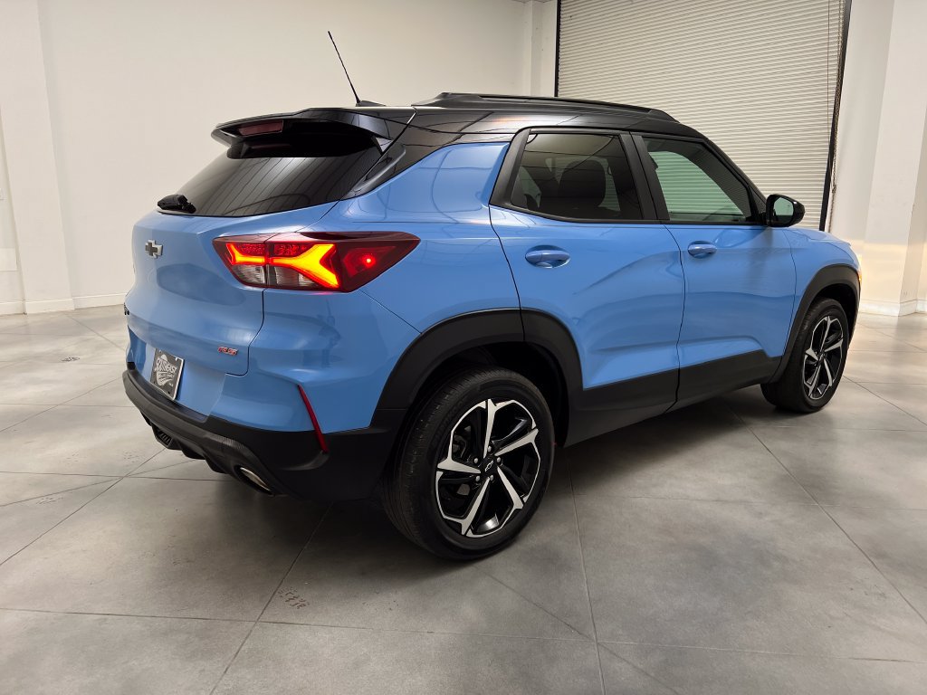 Used 2023 Chevrolet TrailBlazer RS w/ Convenience Package AWD/4WD image 9