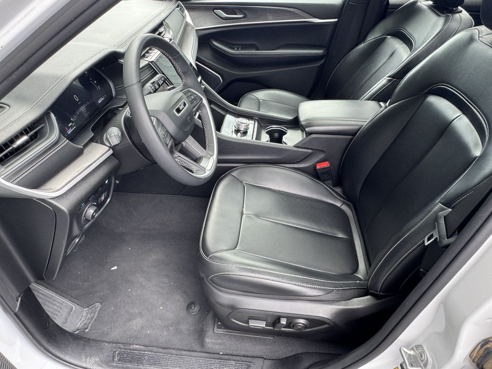 Used 2024 Jeep Grand Cherokee Limited 4xe AWD/4WD image 9