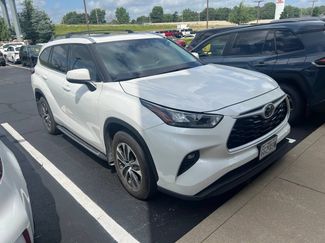 Certified 2020 Toyota Highlander XLE FWD video 1