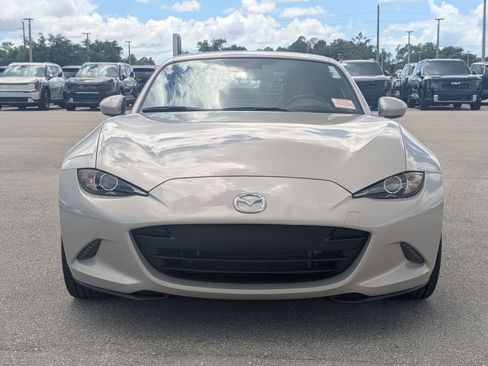 Used 2023 MAZDA MX-5 Miata Grand Touring RWD image 3