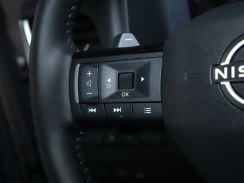 Used 2025 Nissan Rogue Platinum w/ Tech Package AWD/4WD image 23
