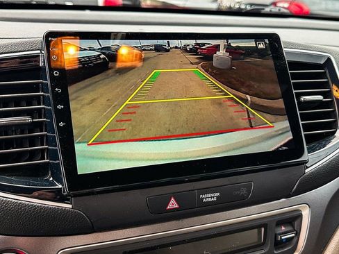 Used 2019 Honda Pilot LX image 16