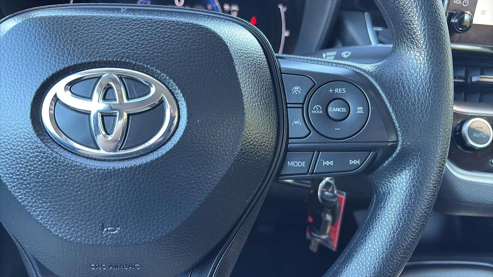 Used 2026 Toyota Corolla LE FWD image 10