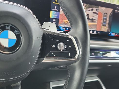 Used 2023 BMW 760i xDrive w/ Luxury Rear Seating Package AWD/4WD image 25