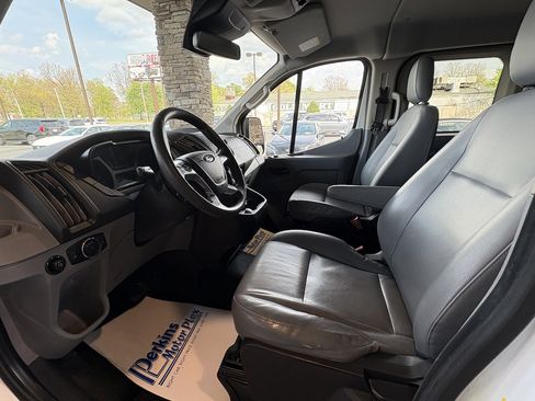 Used 2017 Ford Transit 350 XL image 18