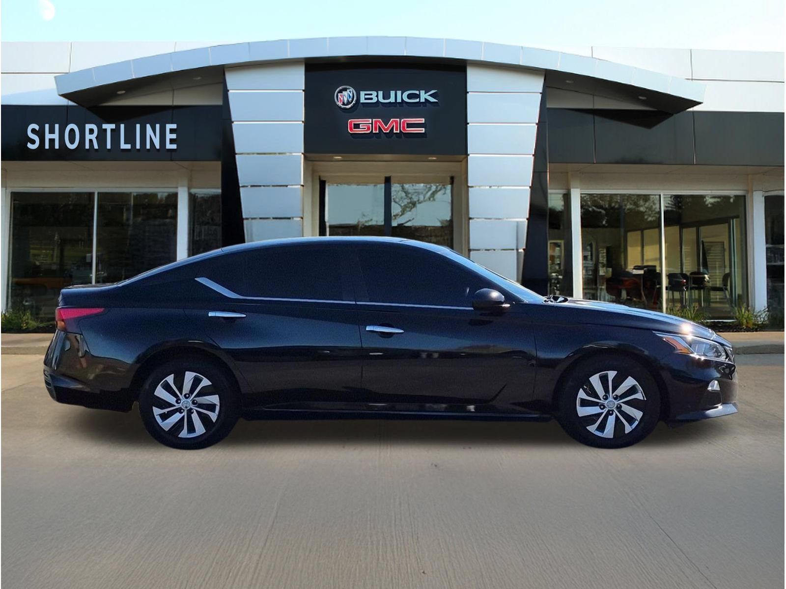 Used 2020 Nissan Altima 2.5 S FWD image 2