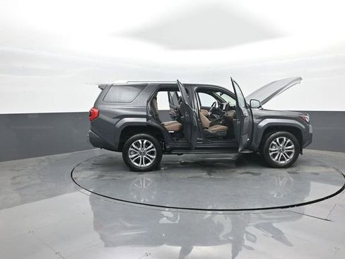Used 2025 Toyota 4Runner Limited AWD/4WD image 42