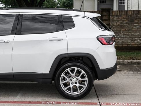 Used 2023 Jeep Compass Latitude AWD/4WD image 22