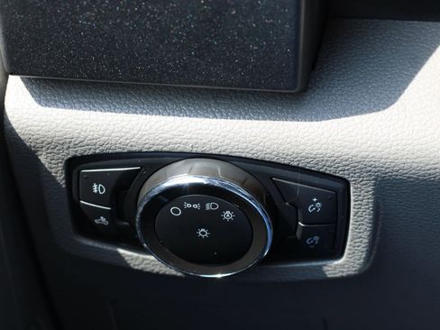 Used 2022 Ford F250 XL w/ Power Equipment Group image 20