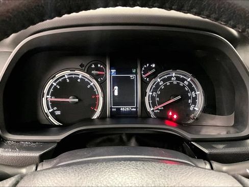 Used 2023 Toyota 4Runner Limited AWD/4WD image 28