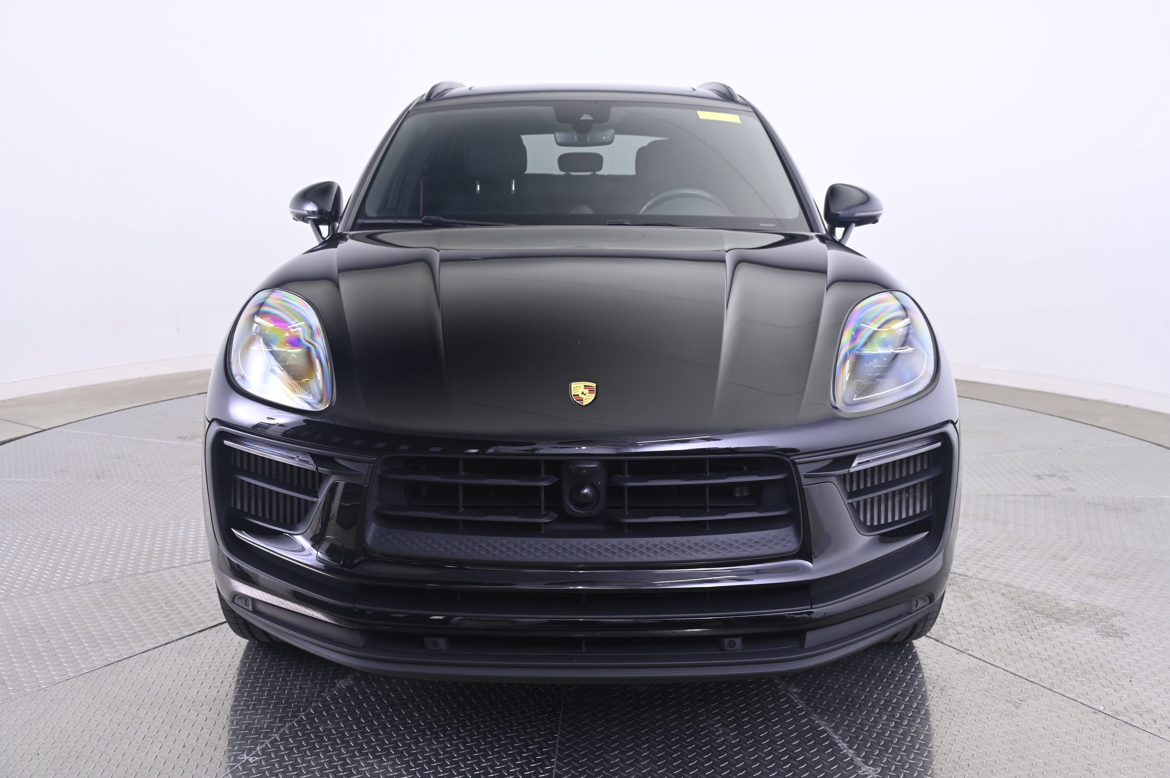 Certified 2023 Porsche Macan S AWD/4WD image 10