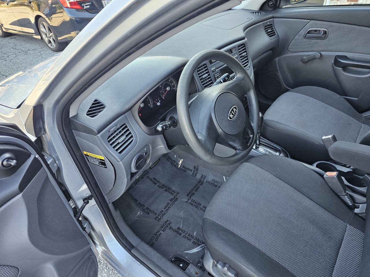 Used 2010 Kia Rio LX FWD image 7