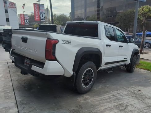 New 2026 Toyota Tacoma TRD Off-Road image 4