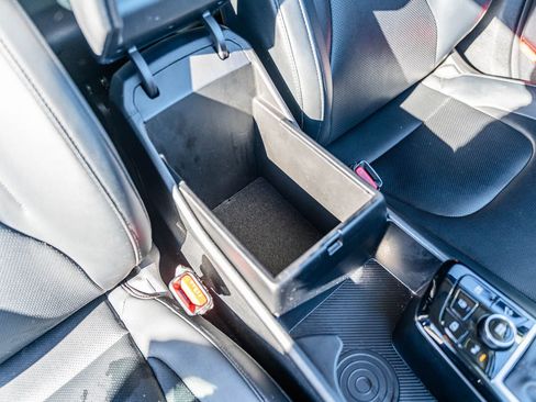 Used 2023 Kia Sportage EX image 11