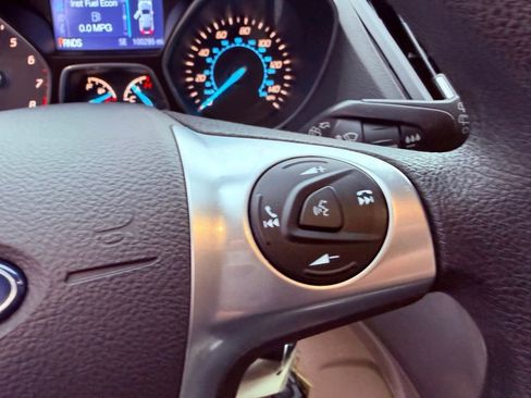 Used 2015 Ford Escape SE image 21