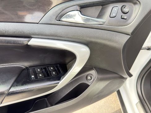 Used 2017 Buick Regal Sport Touring FWD image 40