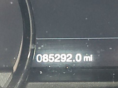 Used 2018 Ford F150 Lariat w/ Equipment Group 502A Luxury AWD/4WD image 12