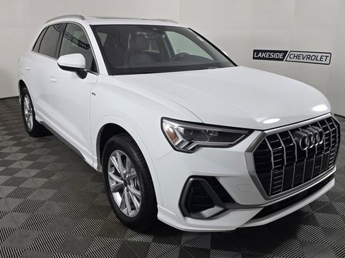 Used 2025 Audi Q3 2.0T Premium image 8