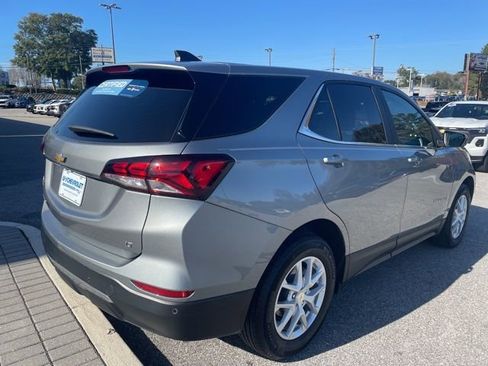 Used 2023 Chevrolet Equinox LT image 3