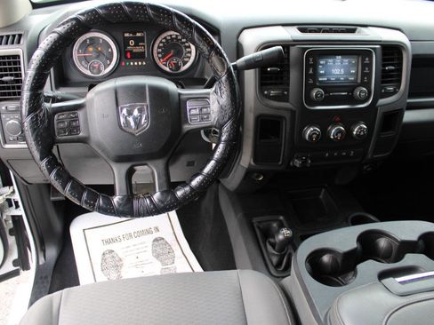 Used 2018 RAM 2500 Tradesman w/ Chrome Appearance Group image 20