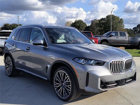 New 2026 BMW X5 sDrive40i w/ Climate Comfort Package image 6