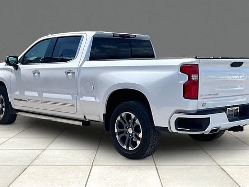 Certified 2022 Chevrolet Silverado 1500 High Country w/ Technology Package AWD/4WD image 12