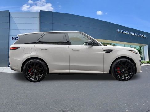 Certified 2025 Land Rover Range Rover Sport Dynamic SE AWD/4WD image 8