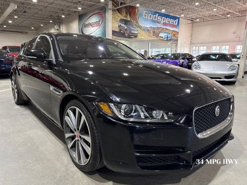 Used 2017 Jaguar XE Prestige RWD image 1