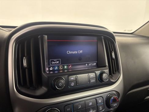 Used 2020 Chevrolet Colorado ZR2 image 18