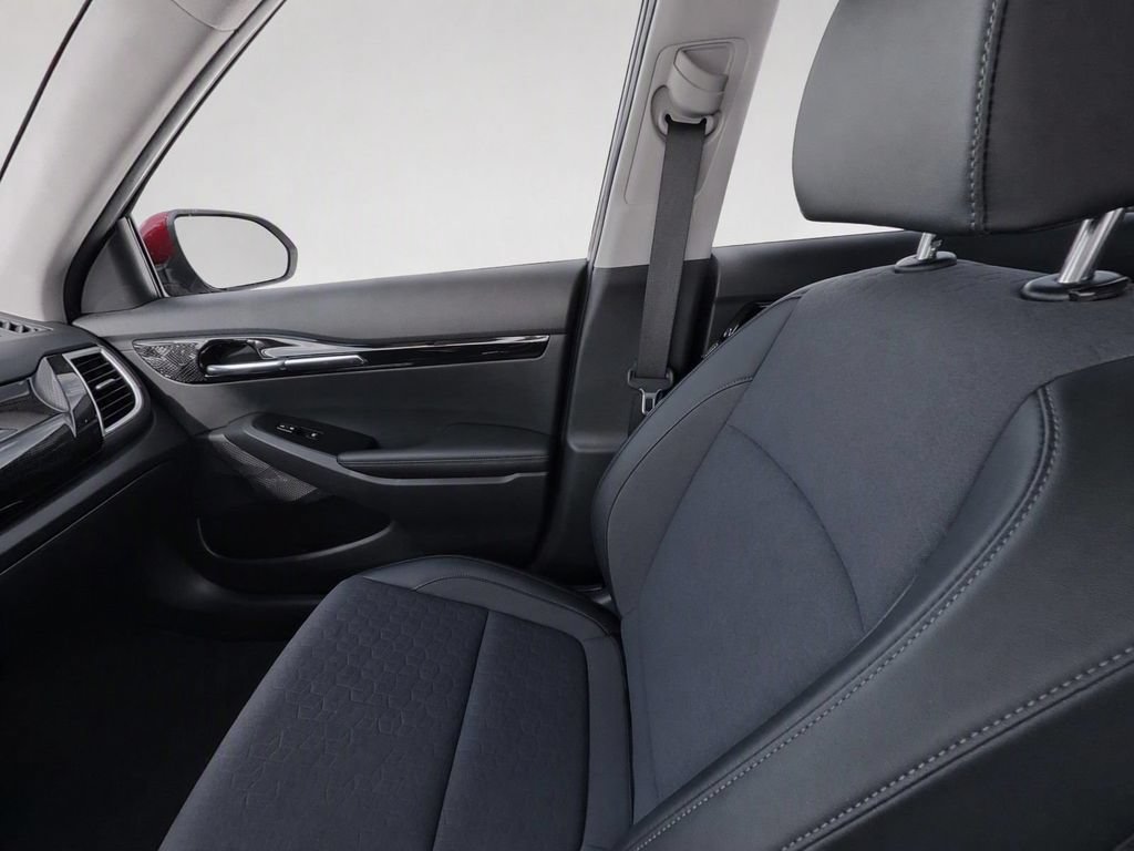 Used 2025 Kia Seltos S FWD image 19
