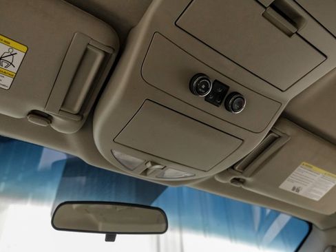 Used 2012 Nissan Armada SV image 19