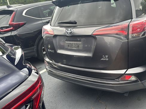Used 2018 Toyota RAV4 LE w/ All Weather Liner Package AWD/4WD image 9