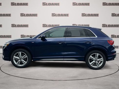 Certified 2022 Audi Q3 2.0T Premium Plus w/ Premium Plus Package AWD/4WD image 2