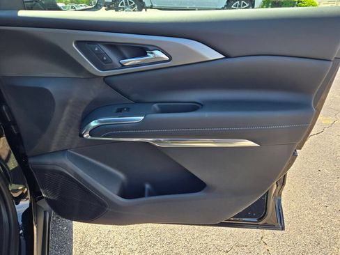 New 2026 Chevrolet Traverse LT w/ Driver Confidence Package AWD/4WD image 6